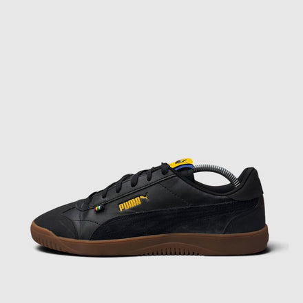 Puma Club 5v5, buty sportowe męskie w bardzo dobrym stanie rozmiar 42, boczny profil, lewa strona