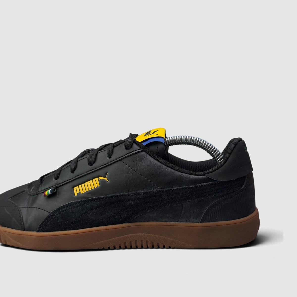 Puma Club 5v5, buty sportowe męskie w bardzo dobrym stanie rozmiar 42, boczny profil, lewa strona