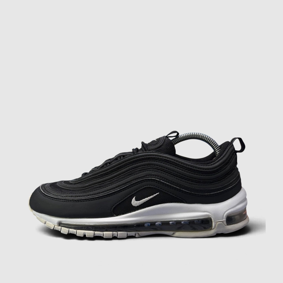 Nike Air Max 97, buty sportowe męskie w bardzo dobrym stanie rozmiar 42, boczny profil, lewa strona
