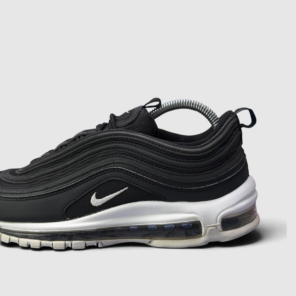 Nike Air Max 97, buty sportowe męskie w bardzo dobrym stanie rozmiar 42, boczny profil, lewa strona