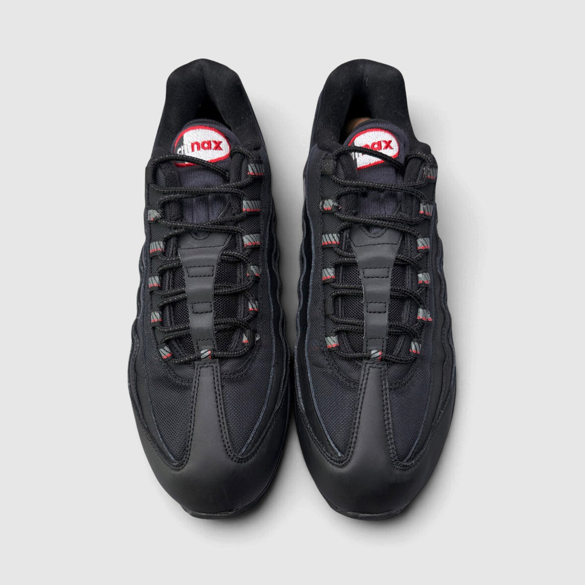 Nike Air Max 95 Racing Pack, buty sportowe męskie w bardzo dobrym stanie rozmiar 46, wewnętrzny panel lewego buta