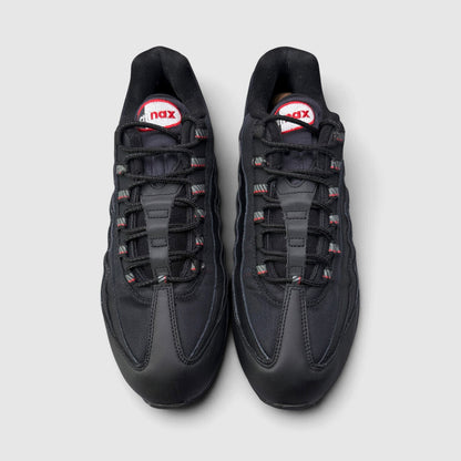 Nike Air Max 95 Racing Pack, buty sportowe męskie w bardzo dobrym stanie rozmiar 46, wewnętrzny panel lewego buta