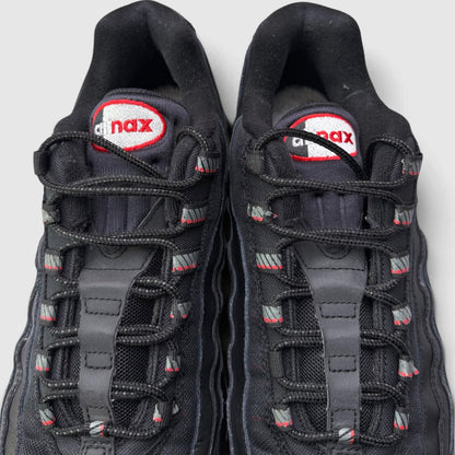 Nike Air Max 95 Racing Pack, buty sportowe męskie w bardzo dobrym stanie rozmiar 46, wewnętrzny panel prawego buta