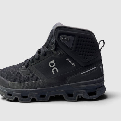 On Cloudrock 2 Waterproof, trekkingi damskie w bardzo dobrym stanie rozmiar 38, zewnętrzny panel prawego buta