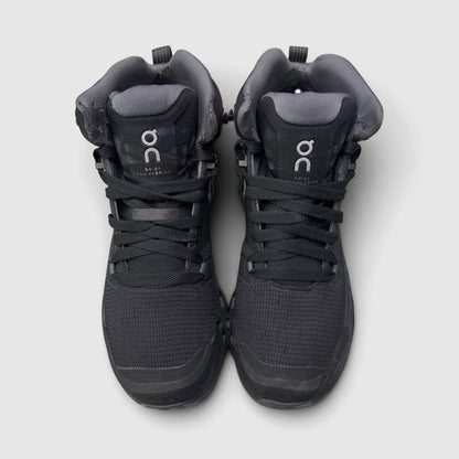 On Cloudrock 2 Waterproof, trekkingi damskie w bardzo dobrym stanie rozmiar 38, widok z góry na wewnętrzną stronę butów