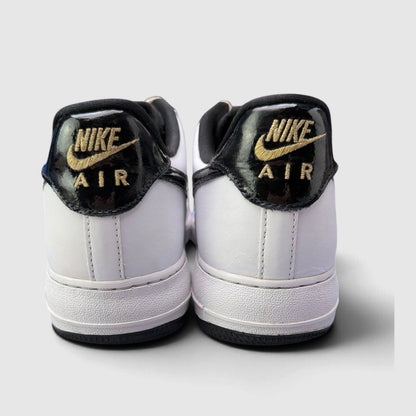 Nike Air Force 1 Low World Champ, buty sportowe męskie w bardzo dobrym stanie rozmiar 44.5, widok z tyłu
