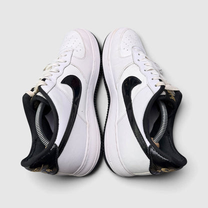 Nike Air Force 1 Low World Champ, buty sportowe męskie w bardzo dobrym stanie rozmiar 44.5, widok z góry