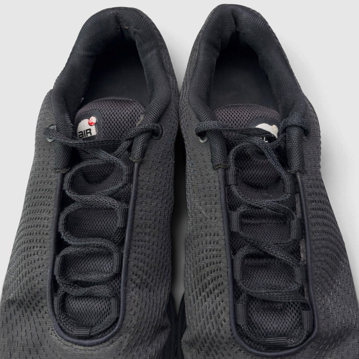 Nike Air Max DN Black Metallic Grey, buty sportowe męskie w dobrym stanie rozmiar 44, wkładka