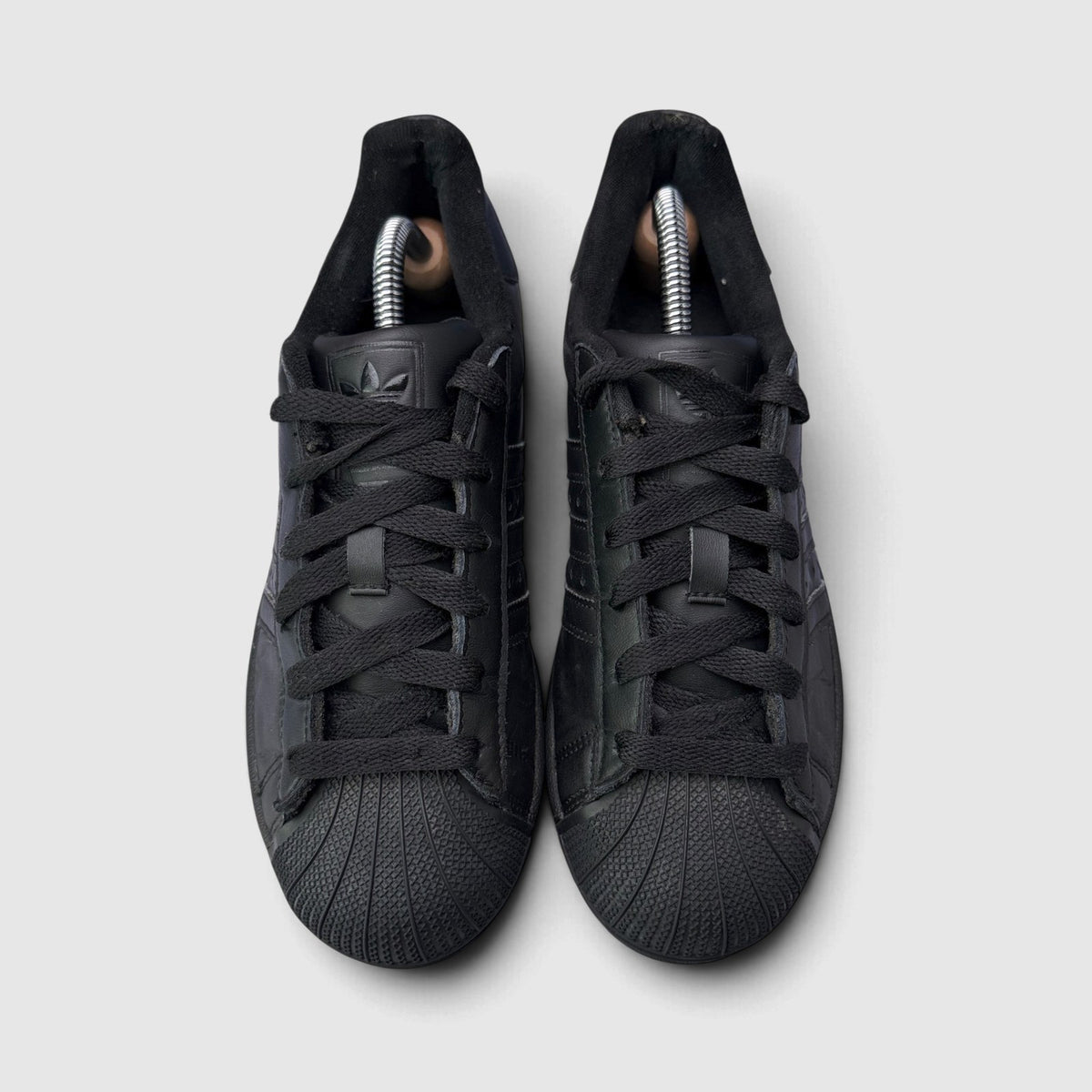 Adidas Superstar II J, buty sportowe damskie w bardzo dobrym stanie rozmiar 38 2/3, widok z góry