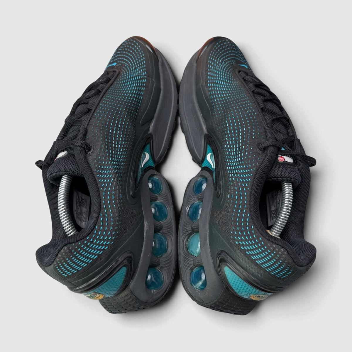 Nike Air Max DN, buty sportowe męskie w bardzo dobrym stanie rozmiar 45.5, widok z góry