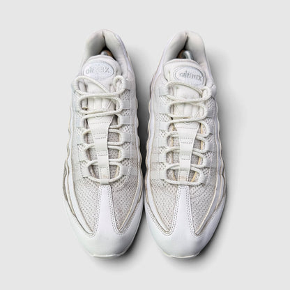 Nike Air Max 95 Triple White, buty sportowe męskie w bardzo dobrym stanie rozmiar 44, widok z góry