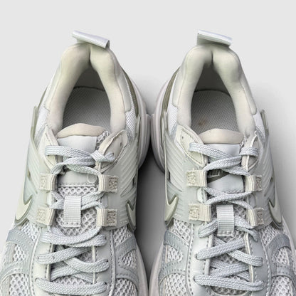 Nike V2K Run Photon Dust, buty sportowe damskie w bardzo dobrym stanie rozmiar 36.5, widok z góry