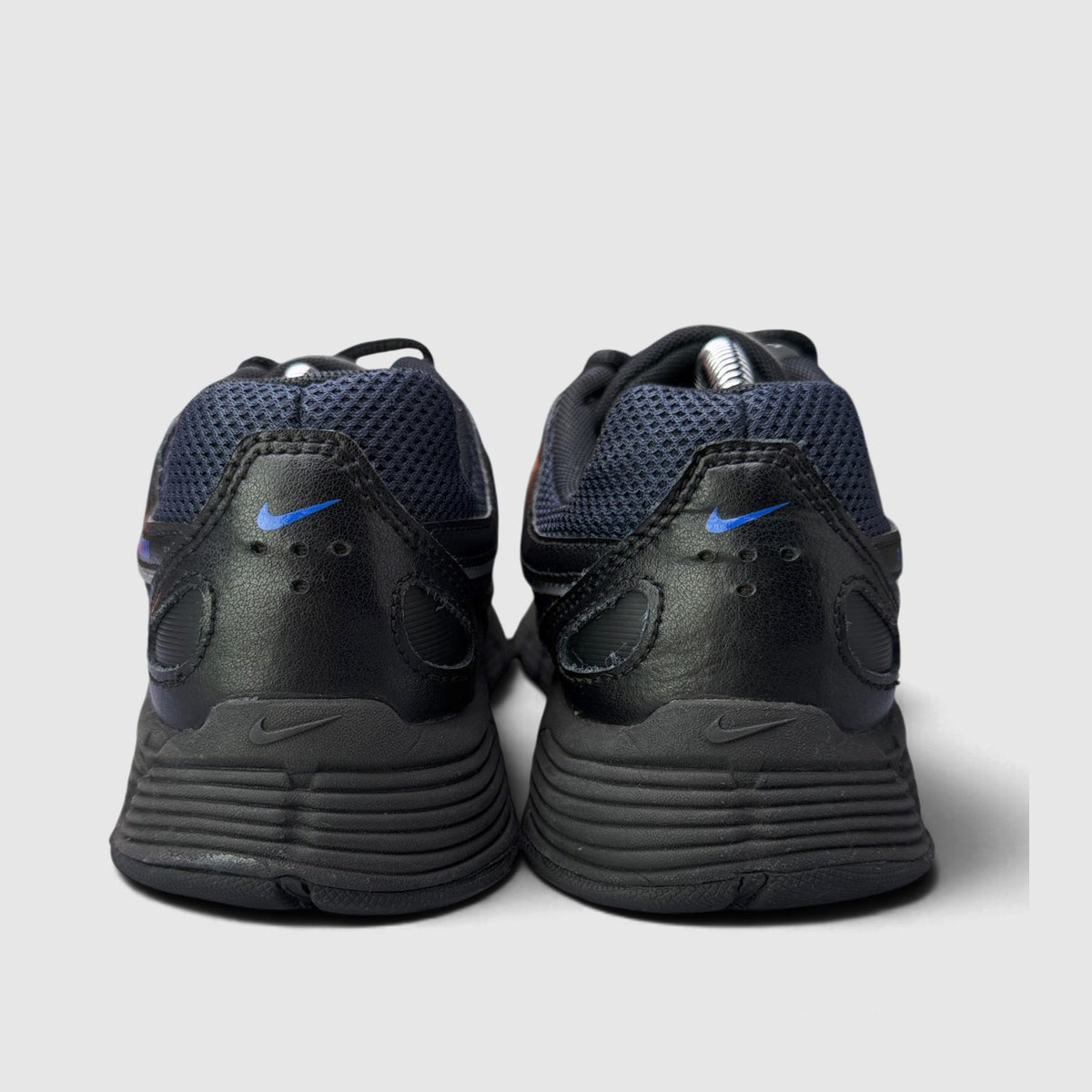 Nike Air Max 95 Dark Obsidian Racer Blue, buty sportowe damskie w bardzo dobrym stanie rozmiar 38.5, widok z tyłu