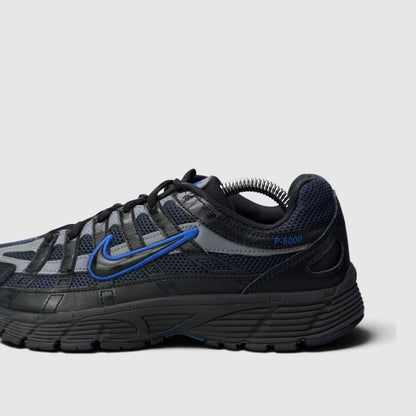 Nike Air Max 95 Dark Obsidian Racer Blue, buty sportowe damskie w bardzo dobrym stanie rozmiar 38.5, boczny profil, lewa strona