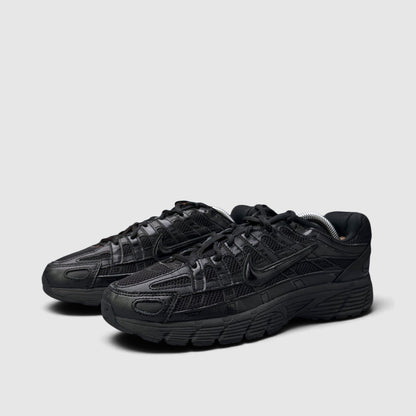 Nike P-6000, buty sportowe damskie w bardzo dobrym stanie rozmiar 39, para butów