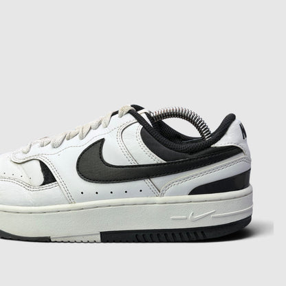 Nike Gamma Force, buty sportowe damskie w bardzo dobrym stanie rozmiar 39, boczny profil, lewa strona