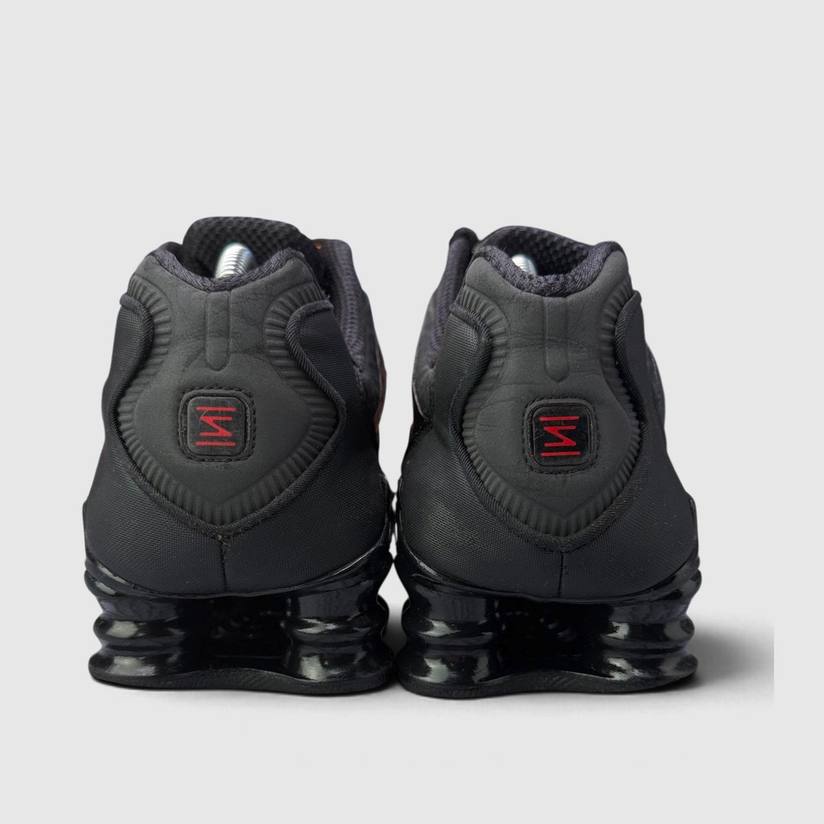Nike Shox TL Metallic Hematite, buty sportowe męskie w bardzo dobrym stanie rozmiar 43, widok z tyłu