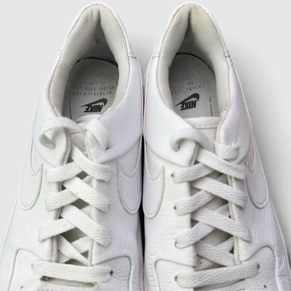 Nike Air Force 1 Sage Low Triple White, buty sportowe damskie w bardzo dobrym stanie rozmiar 39, wkładka