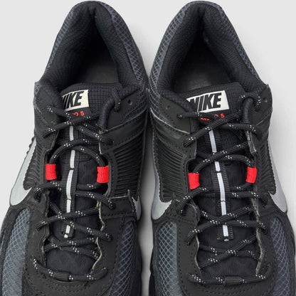Nike Zoom Vomero 5 Bred, buty sportowe męskie w bardzo dobrym stanie rozmiar 44, widok z góry