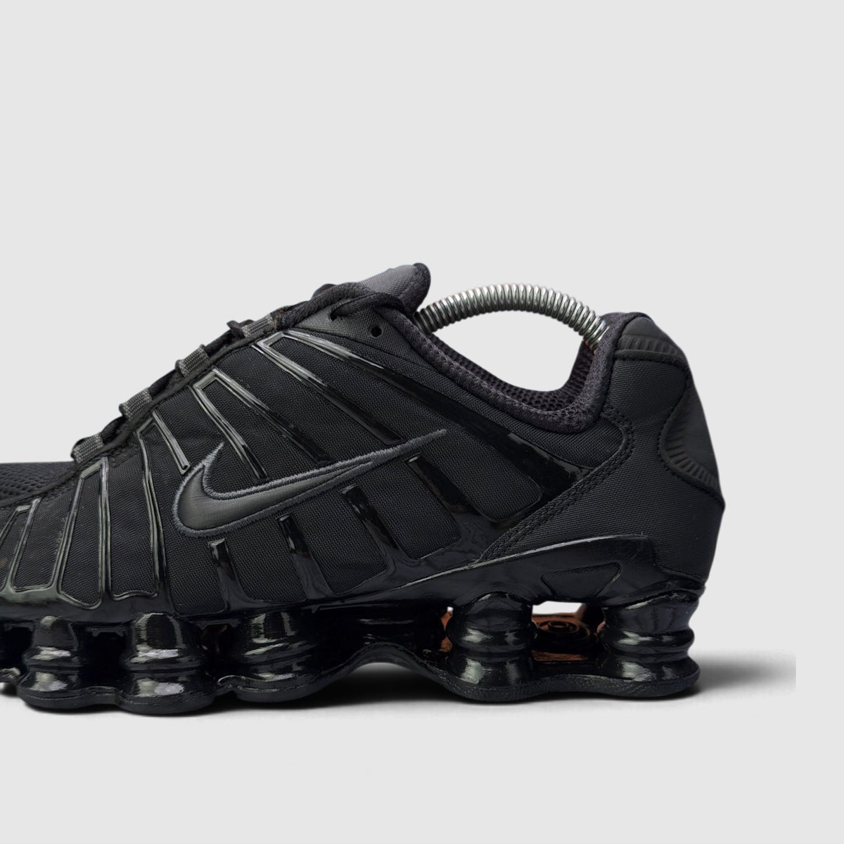 Nike Shox TL Metallic Hematite, buty sportowe męskie w bardzo dobrym stanie rozmiar 41, boczny profil, prawa strona