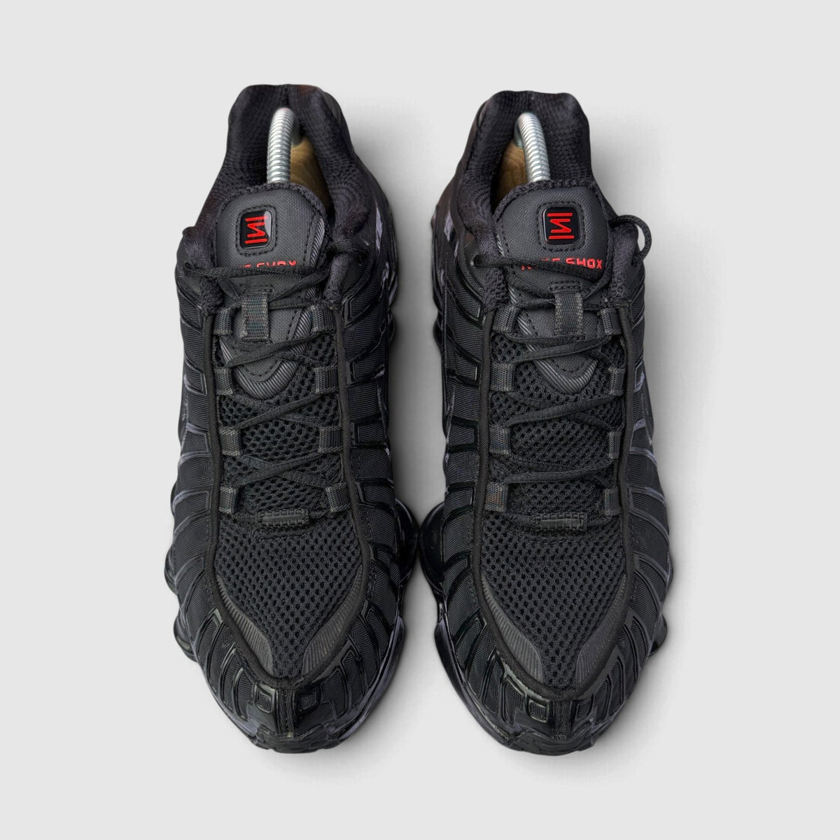 Nike Shox TL Metallic Hematite, buty sportowe męskie w bardzo dobrym stanie rozmiar 41, widok z przodu