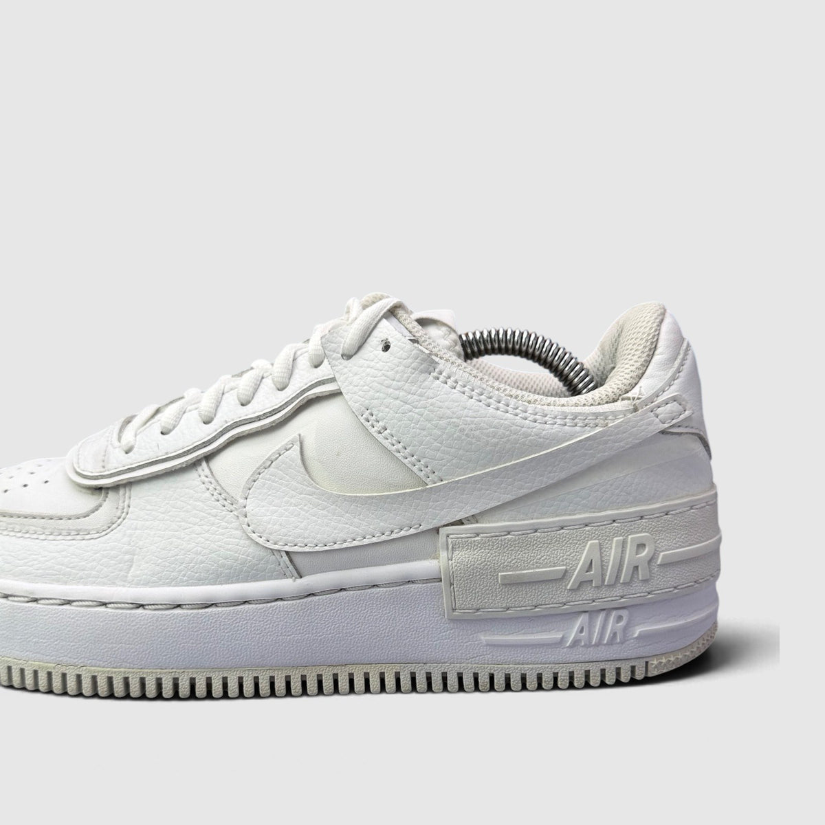 Nike Air Force 1 Low Shadow Triple White, buty sportowe damskie w bardzo dobrym stanie rozmiar 40, boczny profil, lewa strona