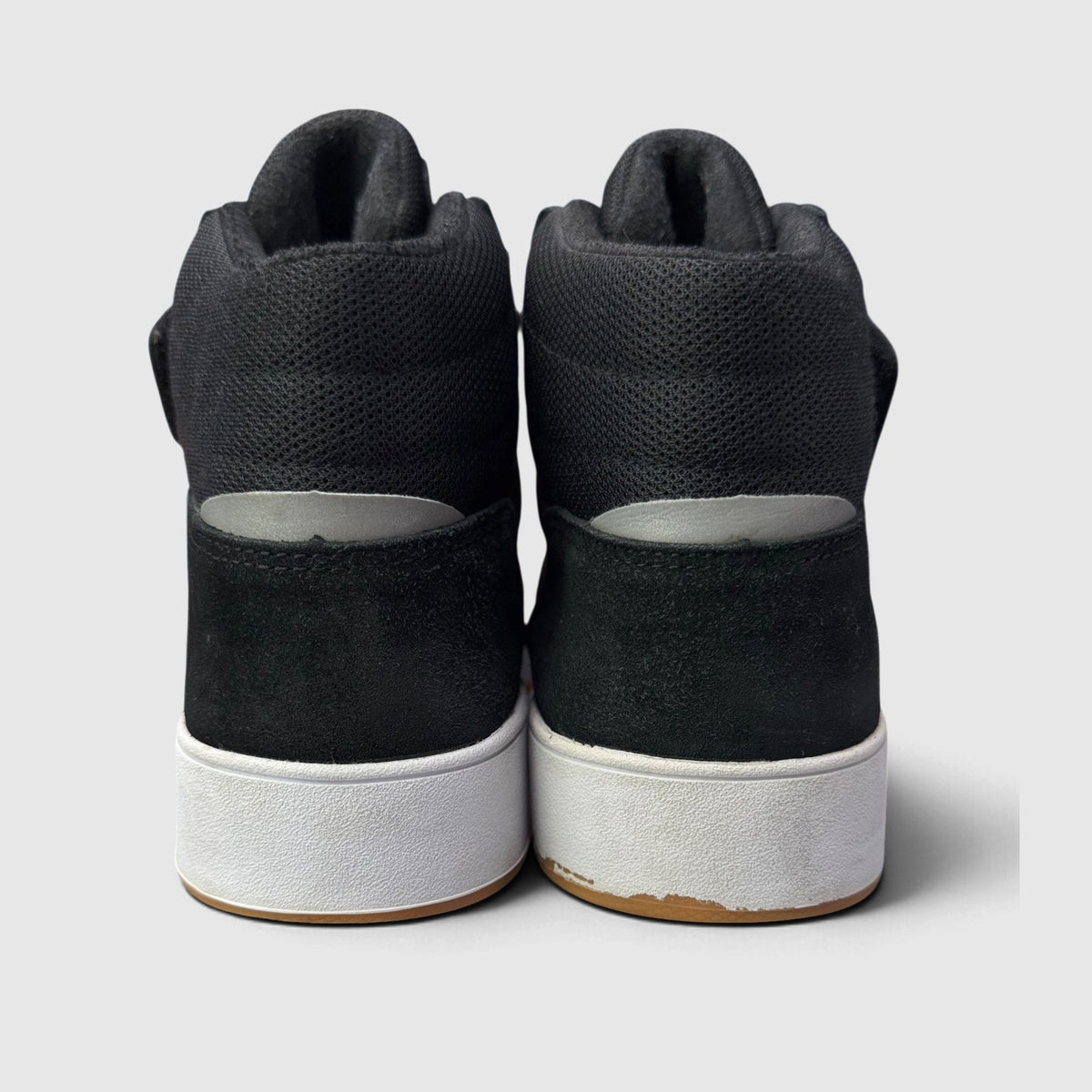 Viking Gtx High Top Suede Shoes, buty sportowe damskie w bardzo dobrym stanie rozmiar 37, widok z tyłu