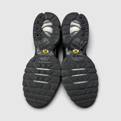 Nike Air Max Plus Triple Black, buty sportowe męskie w bardzo dobrym stanie rozmiar 43, podeszwa