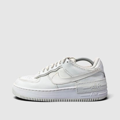 Nike Air Force 1 Low Shadow Triple White, buty sportowe męskie w bardzo dobrym stanie rozmiar 42, boczny profil, lewa strona