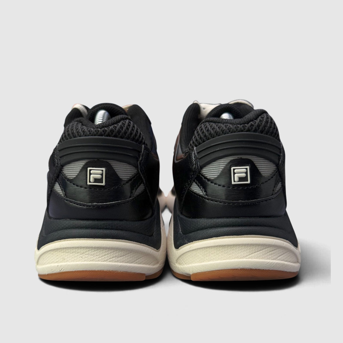 FILA Blur 2, buty sportowe męskie w bardzo dobrym stanie rozmiar 42.5, widok z tyłu