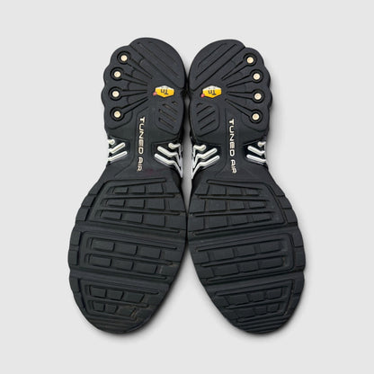 Nike Air Max Plus 3 Black White, buty sportowe męskie w bardzo dobrym stanie rozmiar 44, podeszwa