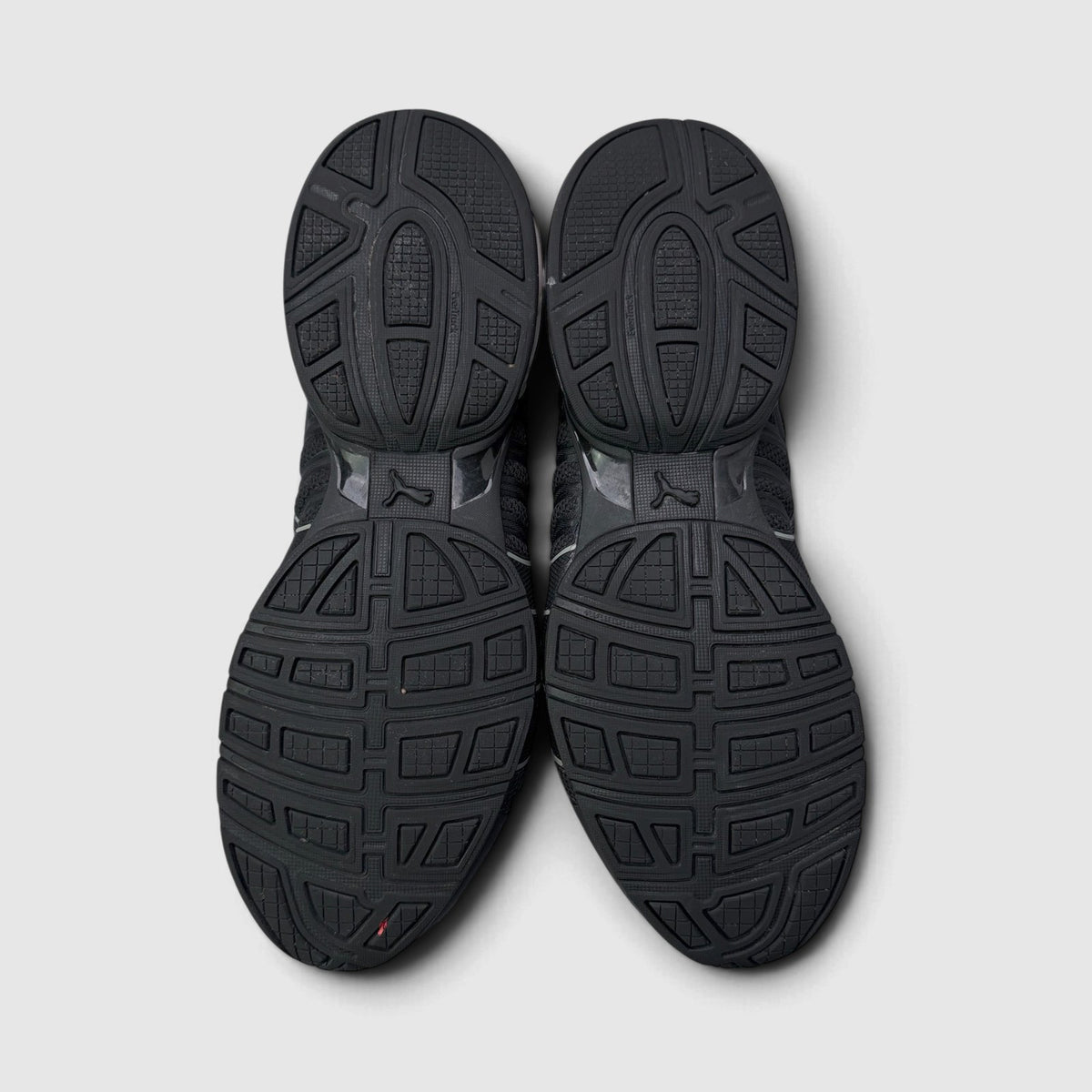 Puma Voltaic Evo Black, buty sportowe męskie w bardzo dobrym stanie rozmiar 42, podeszwa