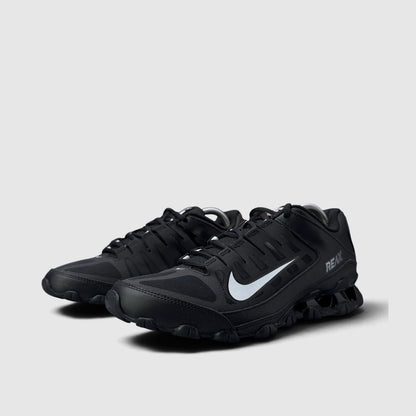 Nike Reax 8 TR Black White, buty sportowe męskie w bardzo dobrym stanie rozmiar 43, para butów