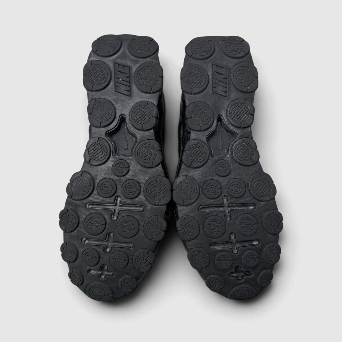 Nike Reax 8 TR Black White, buty sportowe męskie w bardzo dobrym stanie rozmiar 43, podeszwa