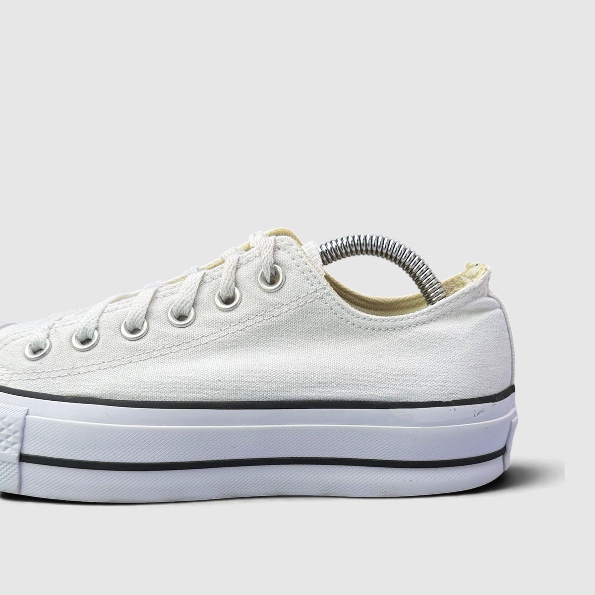 Converse Chuck Taylor All Star Lift, buty sportowe damskie w bardzo dobrym stanie rozmiar 39, boczny profil, lewa strona