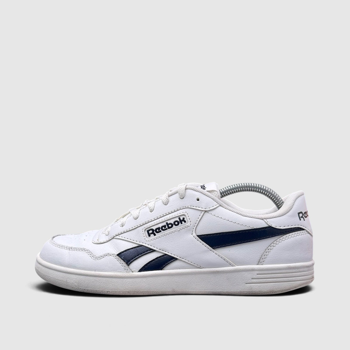 Reebok Court Advance, buty sportowe męskie w bardzo dobrym stanie rozmiar 41, boczny profil, lewa strona