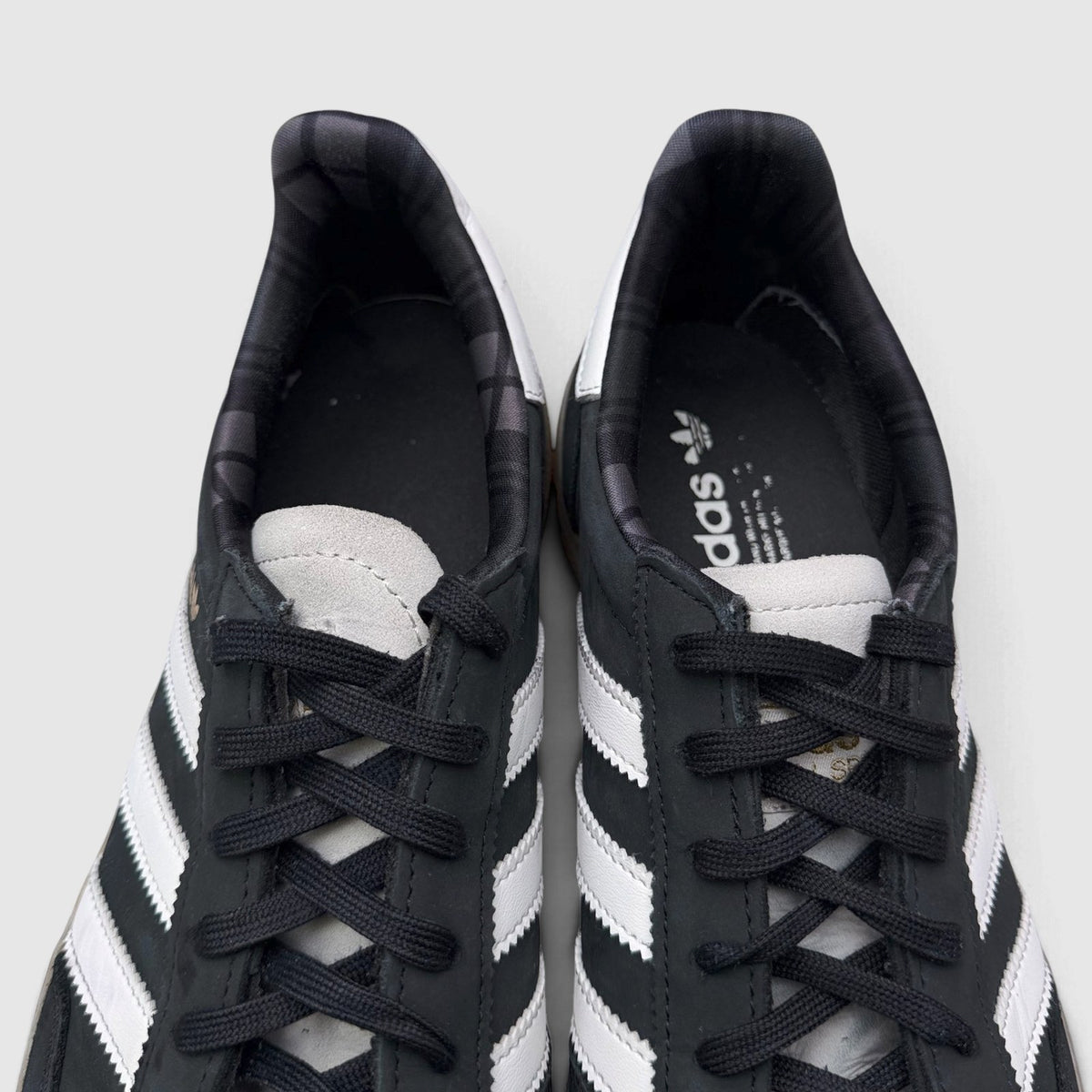 Adidas Handball Spezial, buty sportowe męskie w bardzo dobrym stanie rozmiar 43 1/3, wkładka