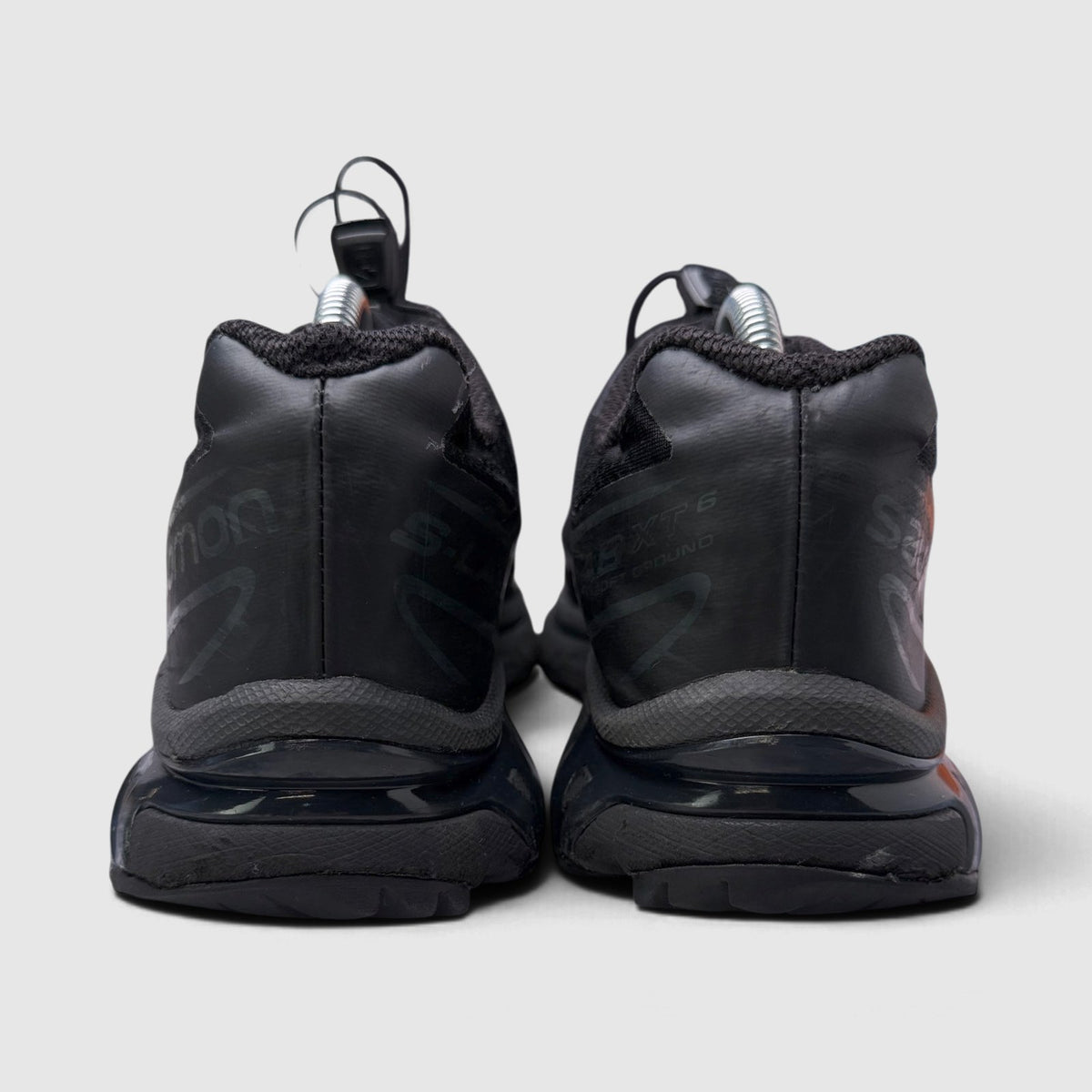 Salomon XT-6 Triple Black, buty sportowe męskie w bardzo dobrym stanie rozmiar 42, widok z tyłu