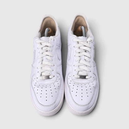 Nike Air Force 1 Low Triple White, buty sportowe męskie w bardzo dobrym stanie rozmiar 44, widok z góry