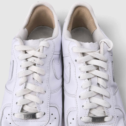 Nike Air Force 1 Low Triple White, buty sportowe męskie w bardzo dobrym stanie rozmiar 44, widok z góry