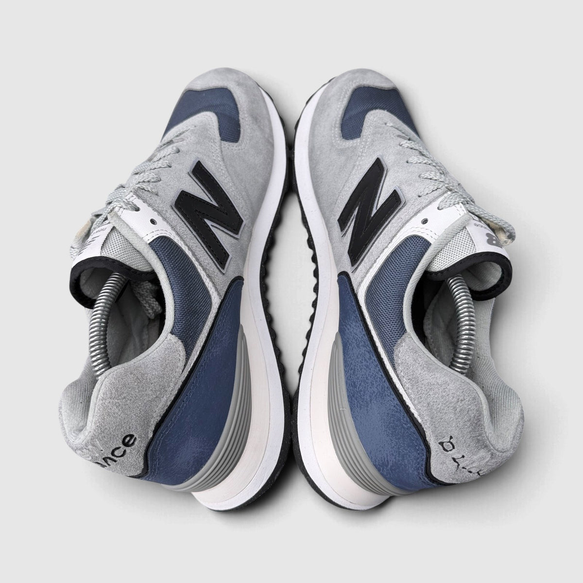 New Balance 574, buty sportowe męskie w bardzo dobrym stanie rozmiar 44.5, widok z góry