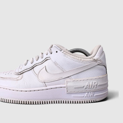 Nike Air Force 1 Low Shadow Triple White, buty sportowe damskie w bardzo dobrym stanie rozmiar 40, boczny profil, lewa strona