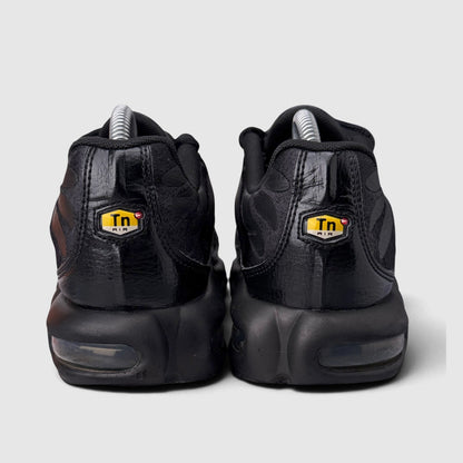 Nike Air Max Plus Triple Black Leather, buty sportowe męskie w bardzo dobrym stanie rozmiar 41, widok z tyłu