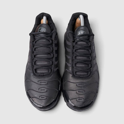 Nike Air Max Plus Triple Black Leather, buty sportowe męskie w bardzo dobrym stanie rozmiar 41, widok z góry