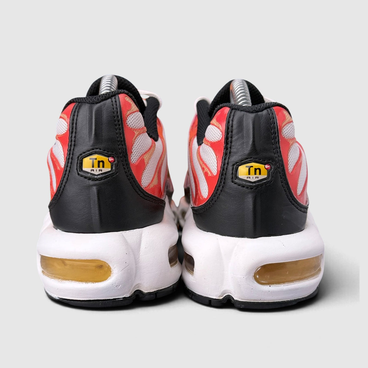 Nike Air Max Plus Fuchsia Picante Gradient, buty sportowe męskie w bardzo dobrym stanie rozmiar 41, widok z tyłu