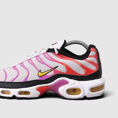 Nike Air Max Plus Fuchsia Picante Gradient, buty sportowe męskie w bardzo dobrym stanie rozmiar 41, boczny profil, lewa strona