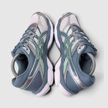 Asics Gel-Cumulus 16, buty sportowe męskie w bardzo dobrym stanie rozmiar 41.5, widok z góry
