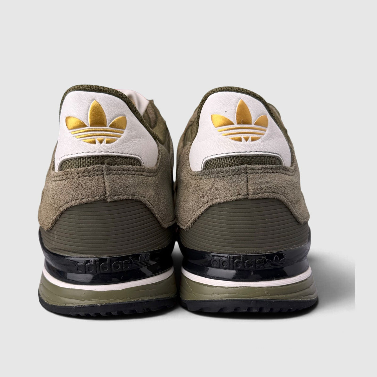 Adidas ZX 750, buty sportowe męskie w bardzo dobrym stanie rozmiar 43 1/3, widok z tyłu