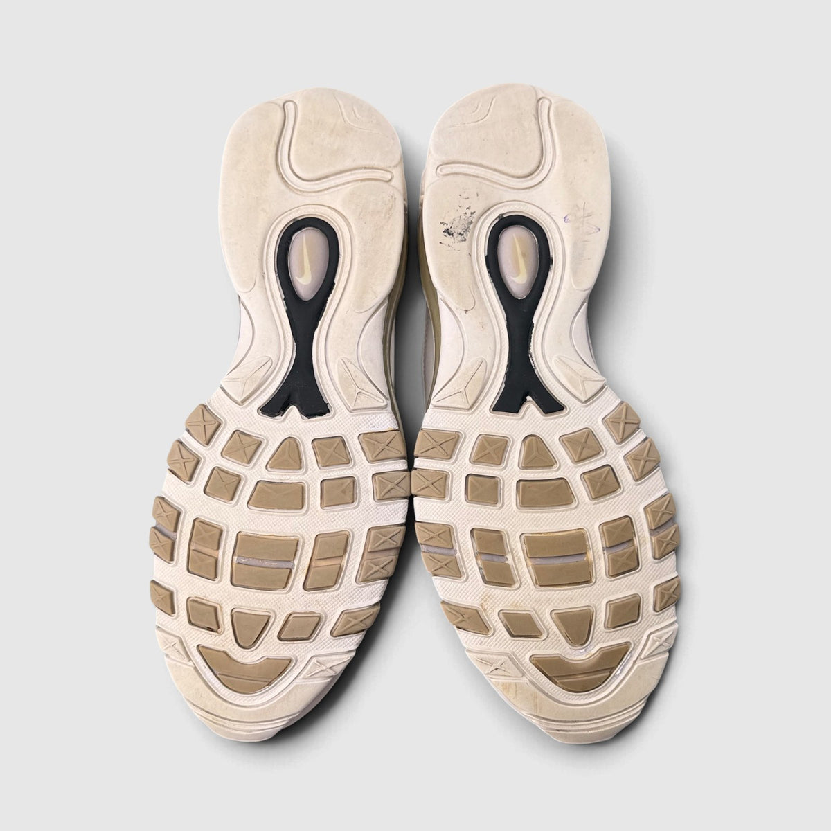 Nike Air Max 98, buty sportowe męskie w bardzo dobrym stanie rozmiar 41, podeszwa