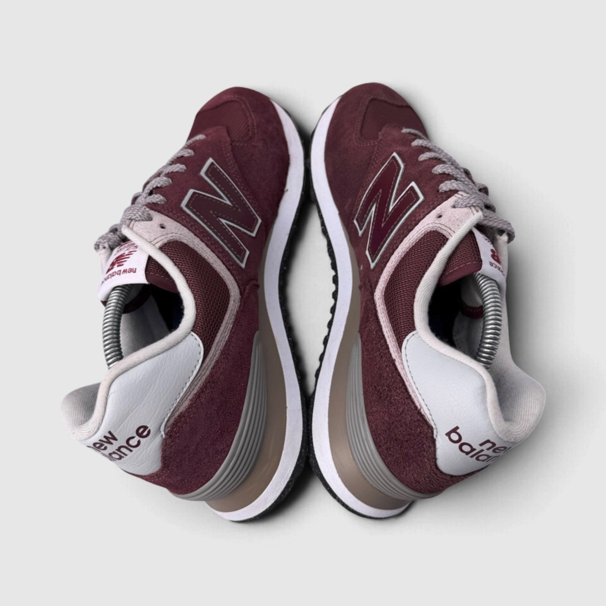 New Balance 574, buty sportowe męskie w bardzo dobrym stanie rozmiar 44.5, widok z góry